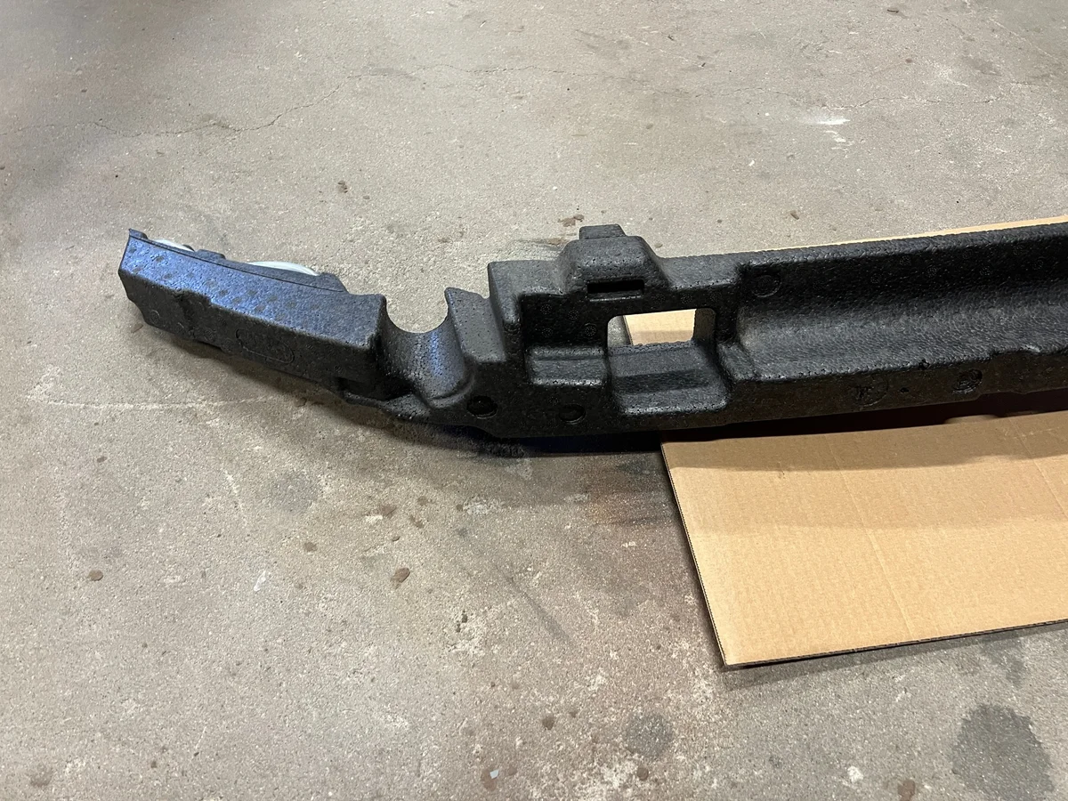 VW Touran II Stötfångarfäste Fram 5TA807248