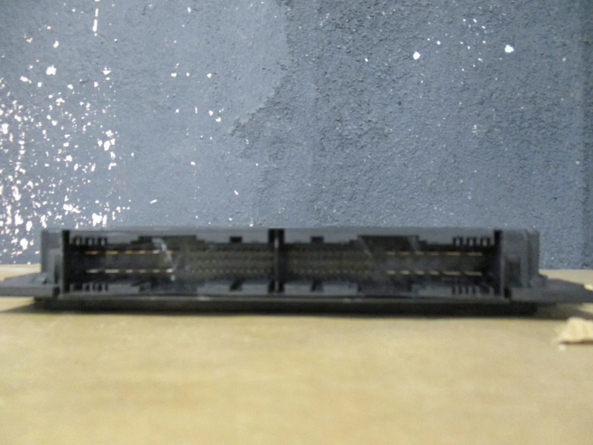 2010 Bmw Serie 1 E81 ECU 9224588 image 3