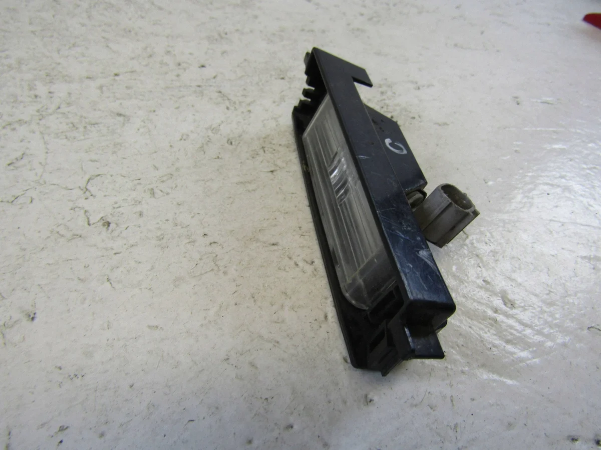 Belysning registreringsskylt Toyota 81270-02230 image 3