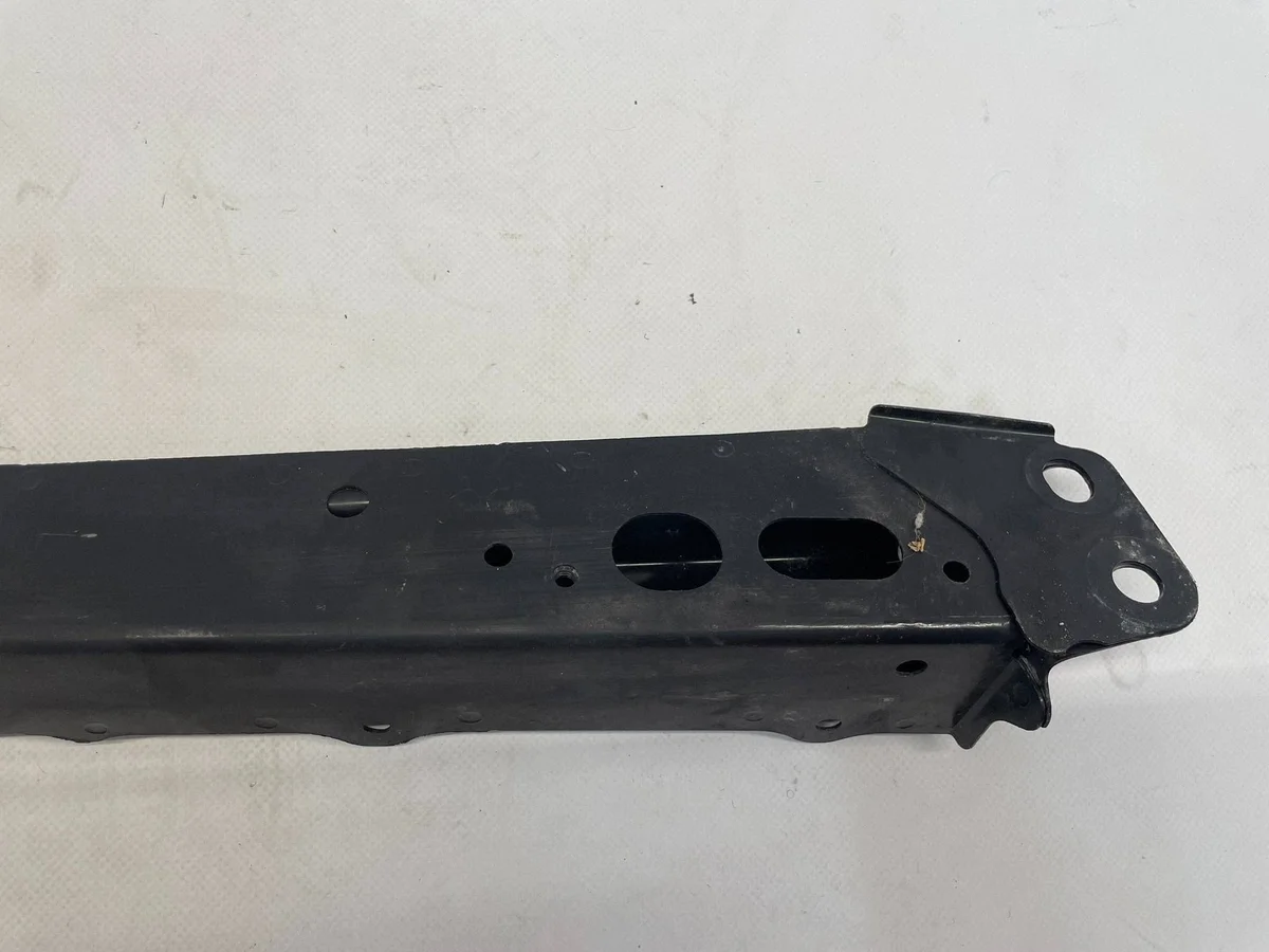 Auris II Vagnfäste Fram Vänster OYT32262 image 6