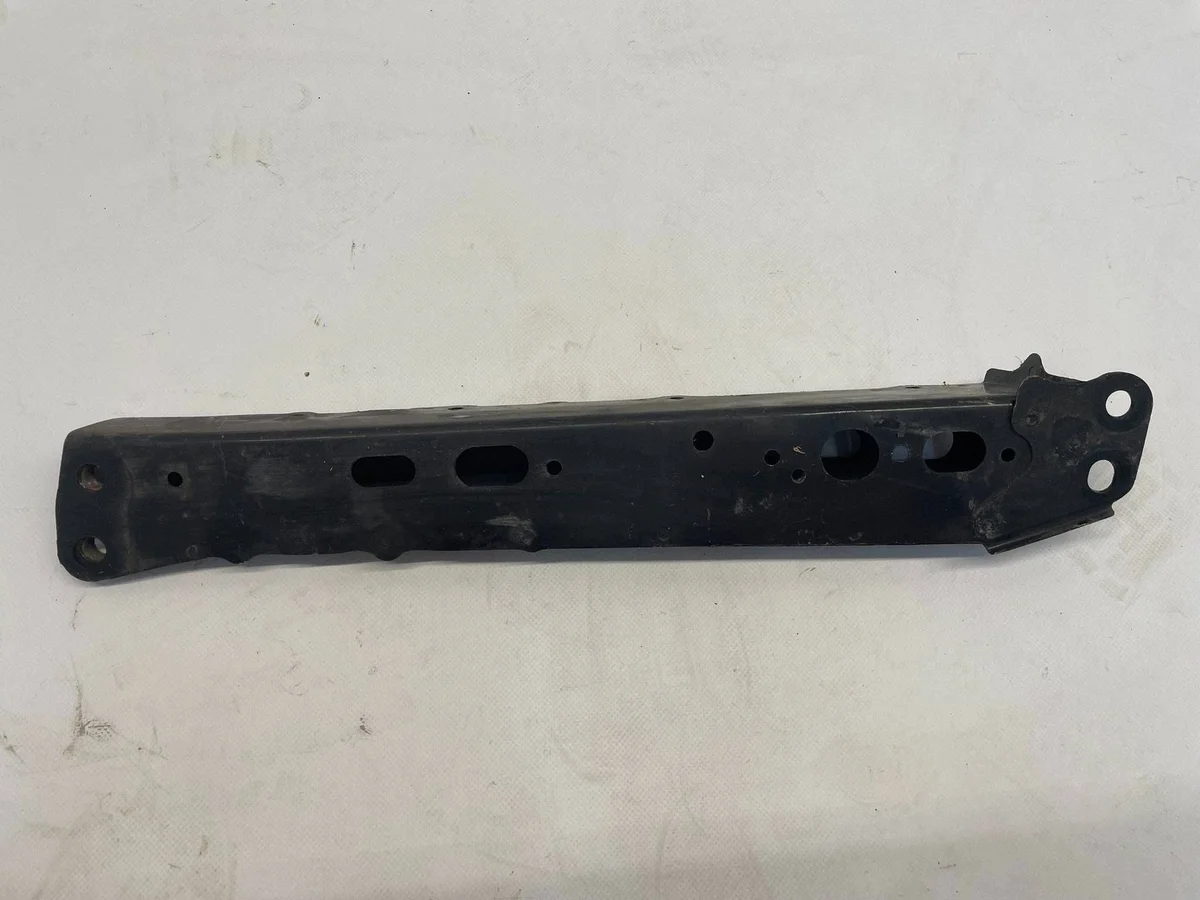 Toyota Auris II Suporte Suspensão Dianteira Direito