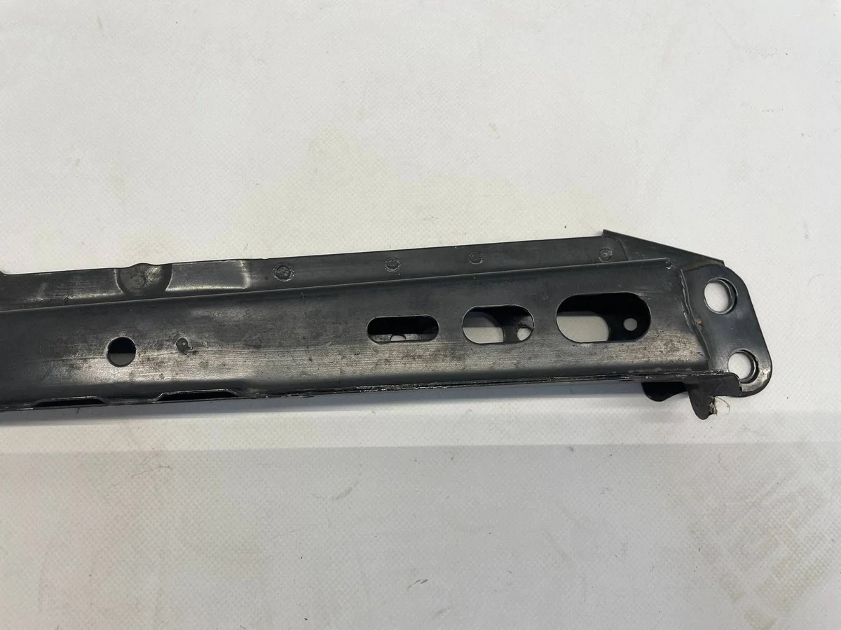 Toyota Auris II Support Suspension Avant Droit image 6