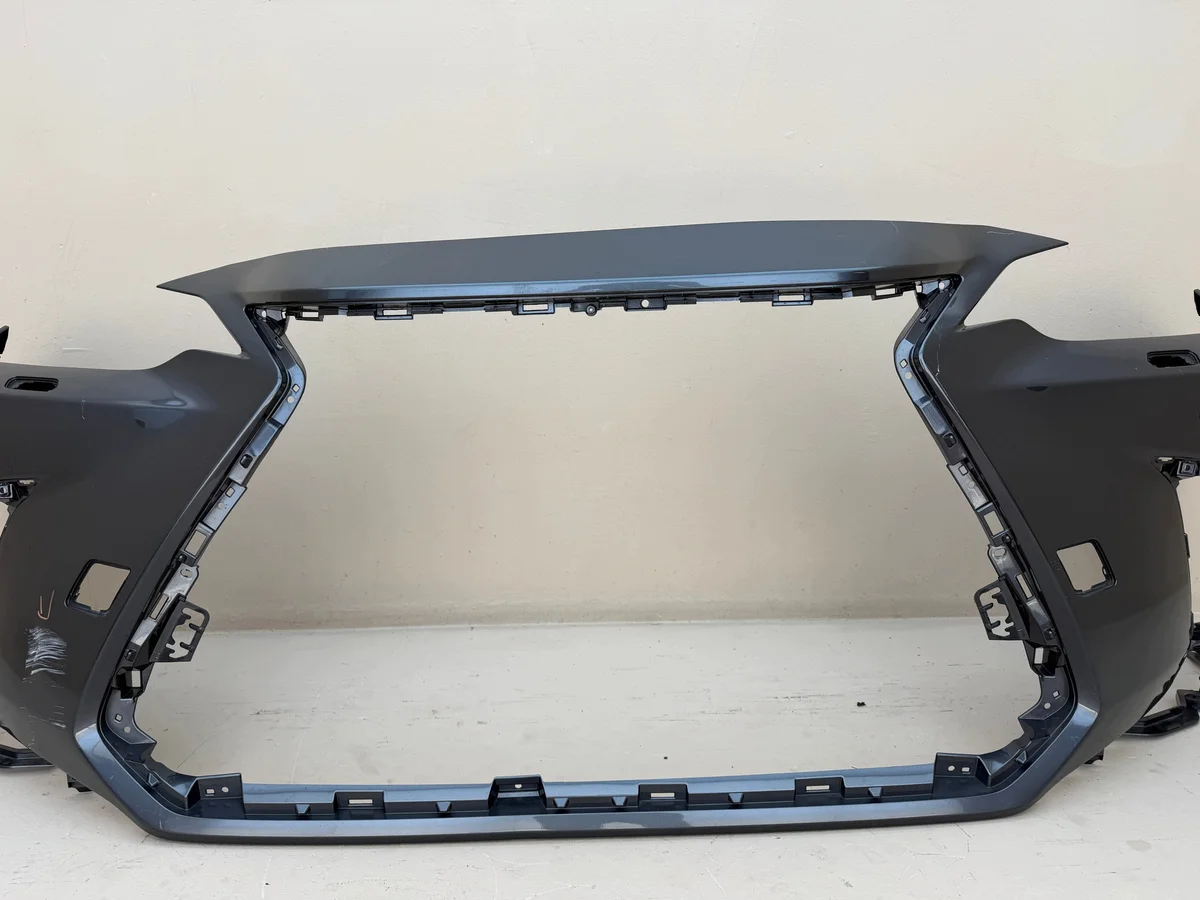 Para-choques Lexus NX 2 II 2021- Usado image 7