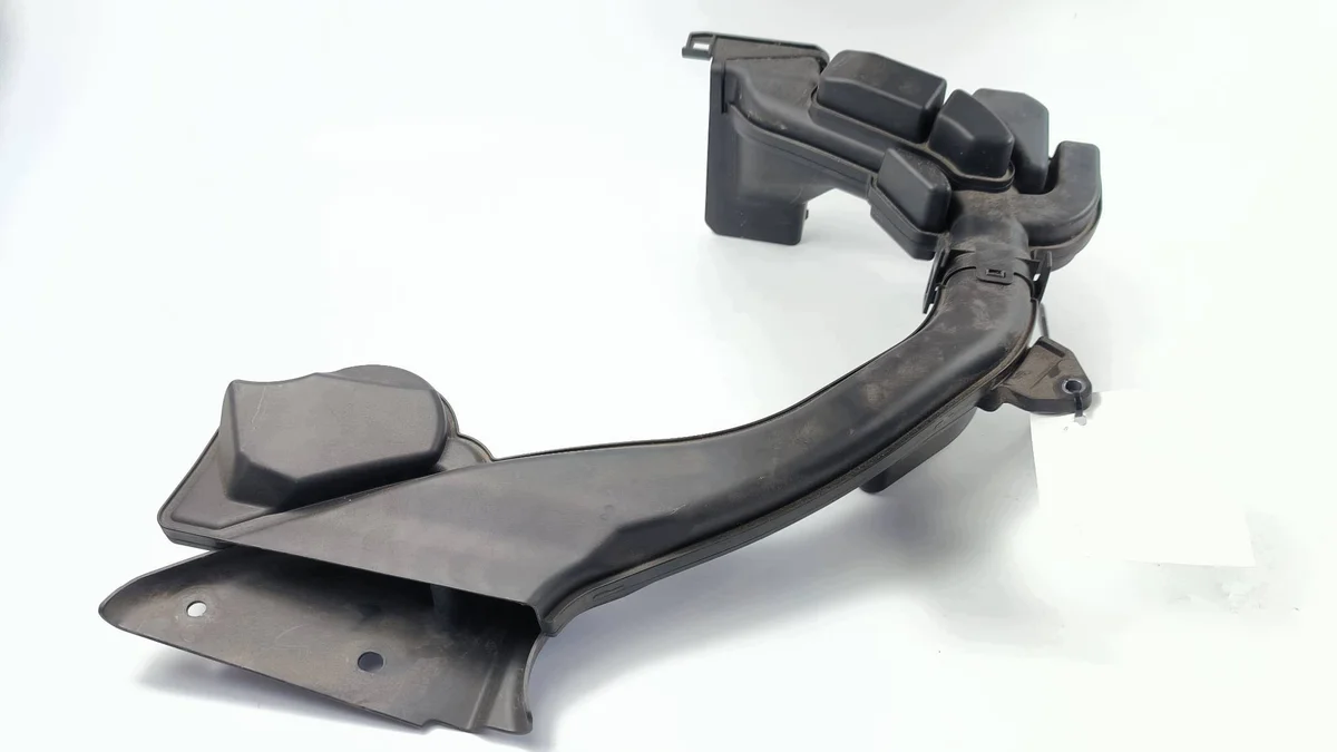 Renault Kadjar Intake Hose 4ED0B Used image 3