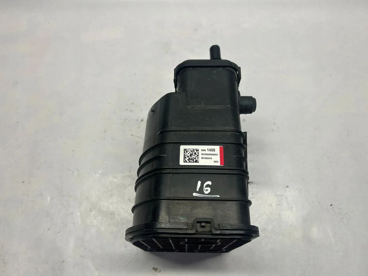 Chevrolet Camaro 2021 OEM 84821499 image 8