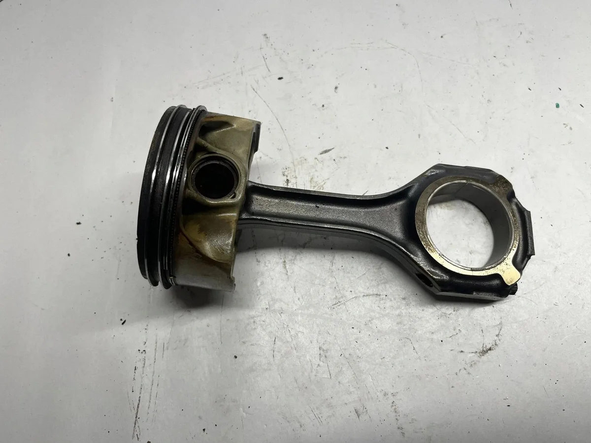 MERCEDES CLS C218 X218 PISTON A2780300320 image 5