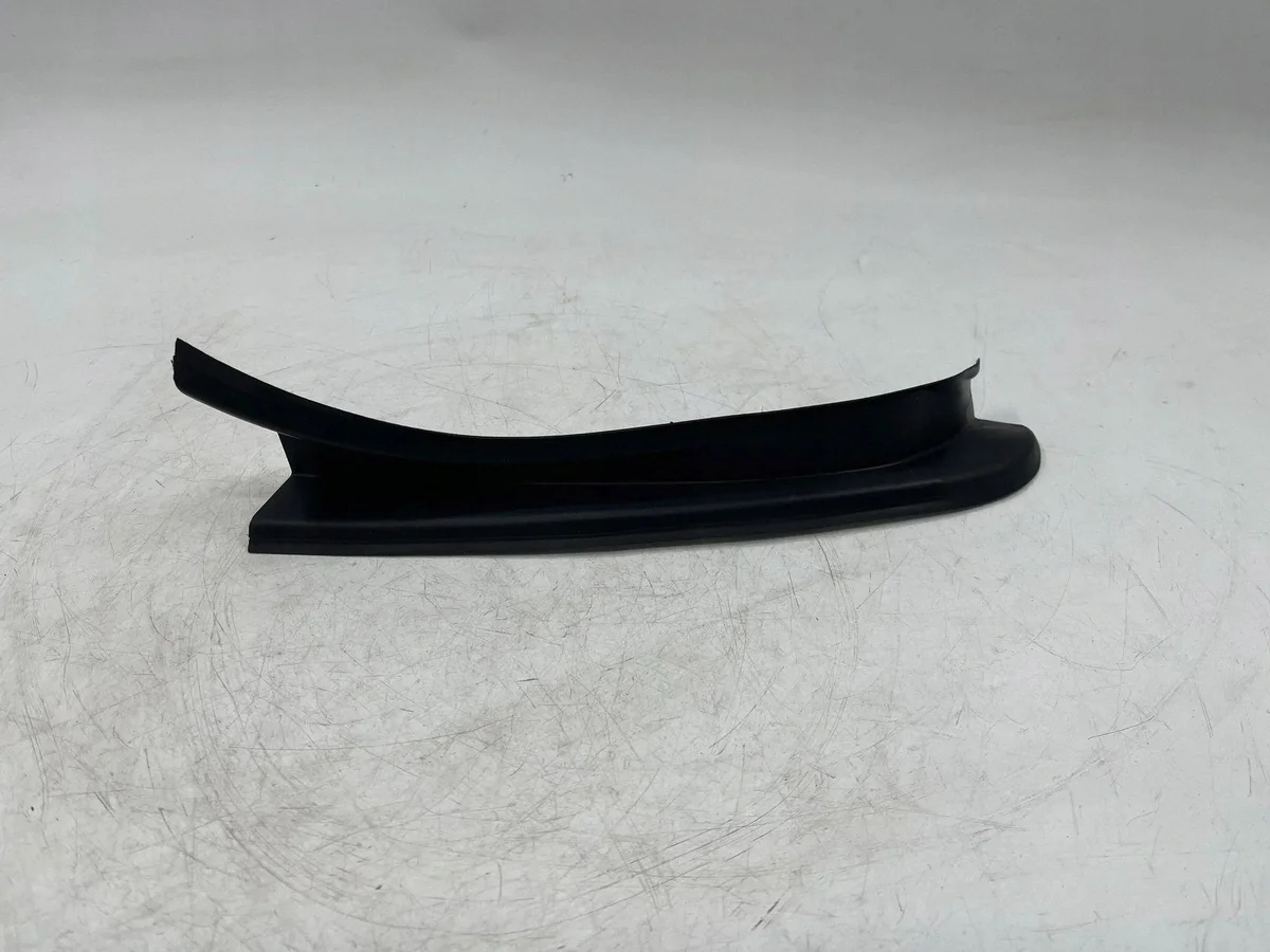 Moldura Lanterna Traseira Chrysler 300C 68216162AC