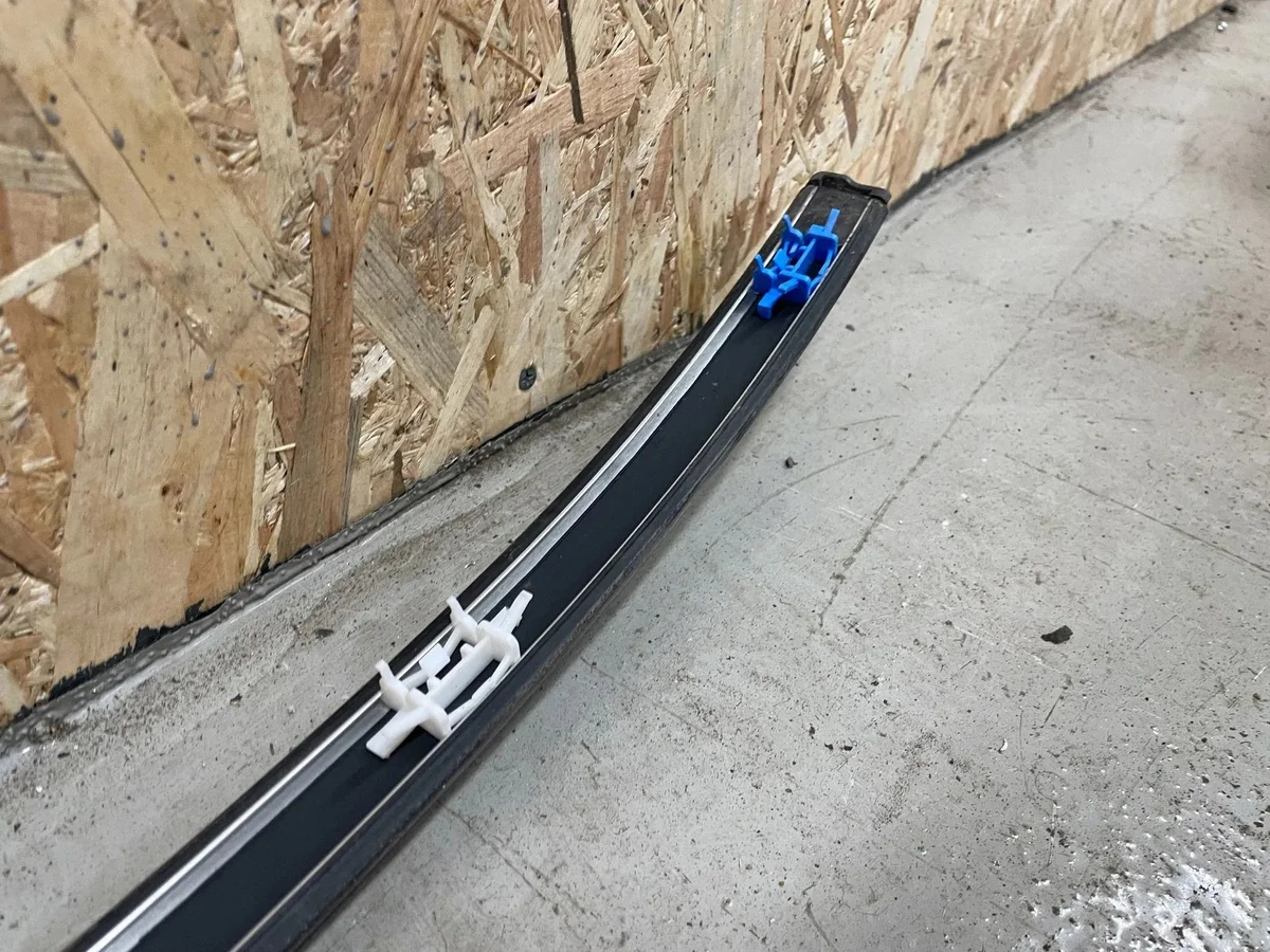 HYUNDAI IONIQ 5 Dachleiste Rechts 87240GI000 image 9