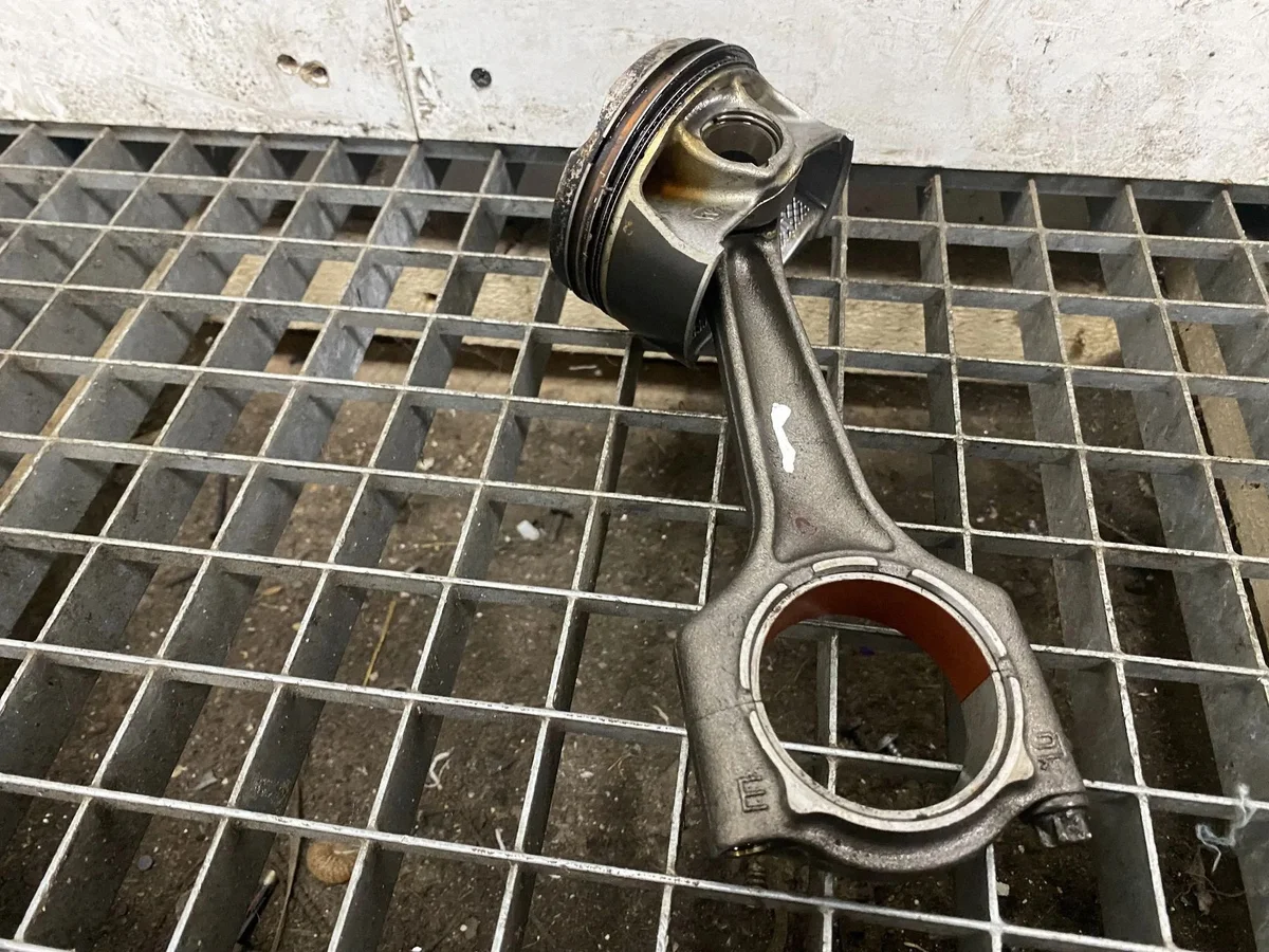 Piston BMW 3 G20 G21 2000cm3 OEM AFR81770 image 3