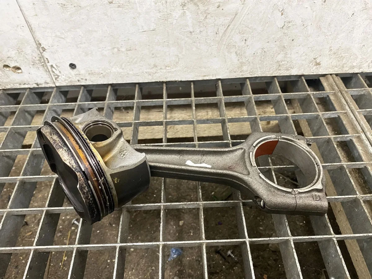 Piston BMW 3 G20 G21 2000cm3 OEM AFR81770 image 4