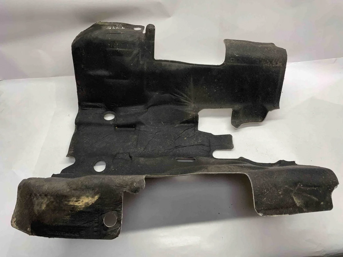 Ford Mustang Exhaust Heat Shield 3.7L 2013