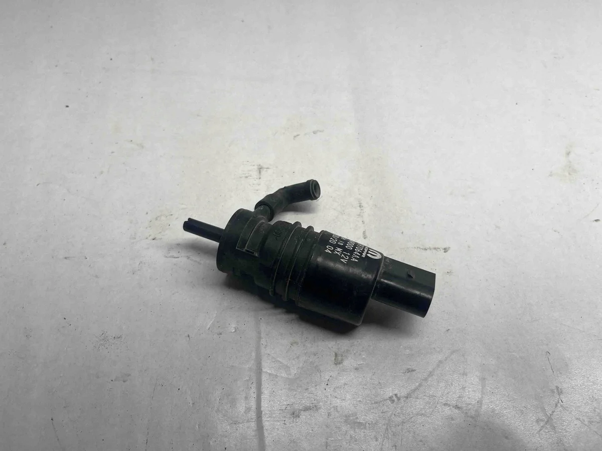 Ram 1500 Scheibenwaschpumpe 68397064AA image 3