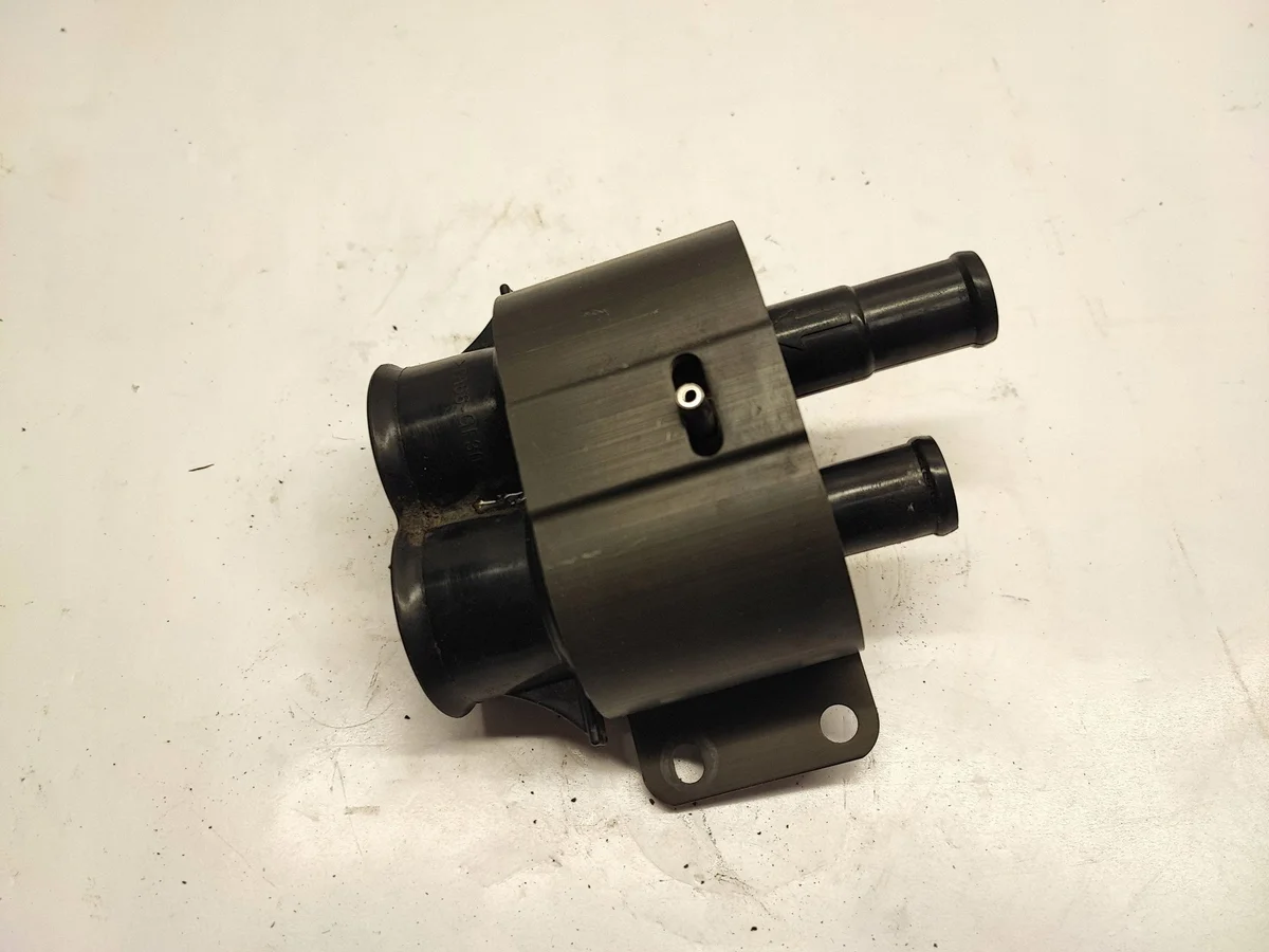 Tesla Verwarming Klep 100311700H Gebruikt image 3