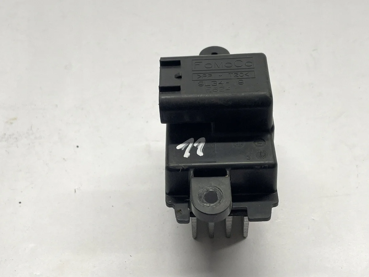 Ford Flex puhaltimen rele 9L3419E624AC image 3