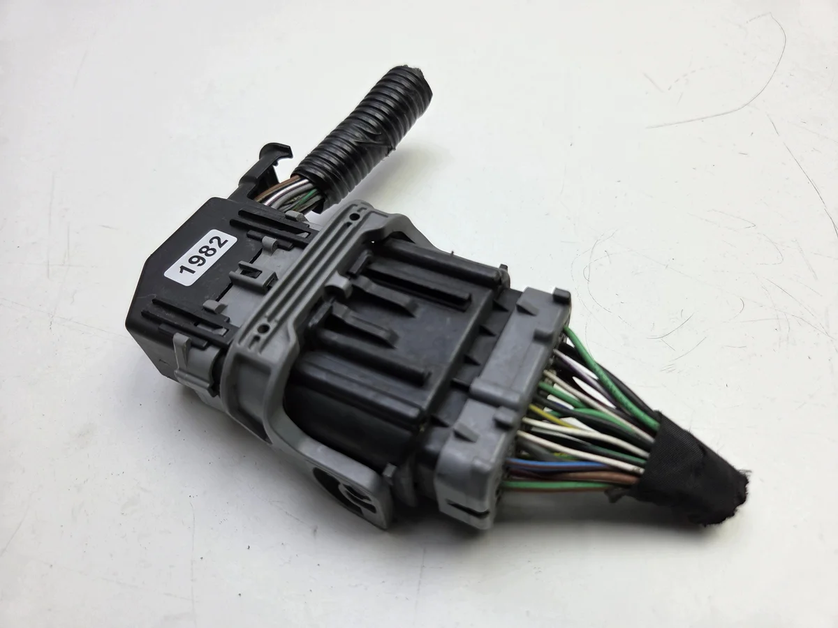 Connecteur Ford Mondeo MK5 Fusion image 2