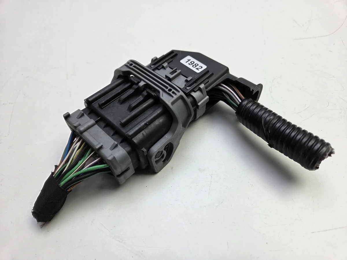 Connecteur Ford Mondeo MK5 Fusion image 3