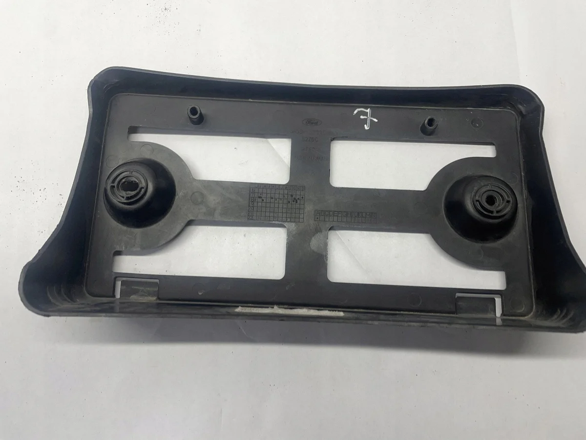 Cadre plaque immat. Ford Mustang VI JR3B17A385A image 8