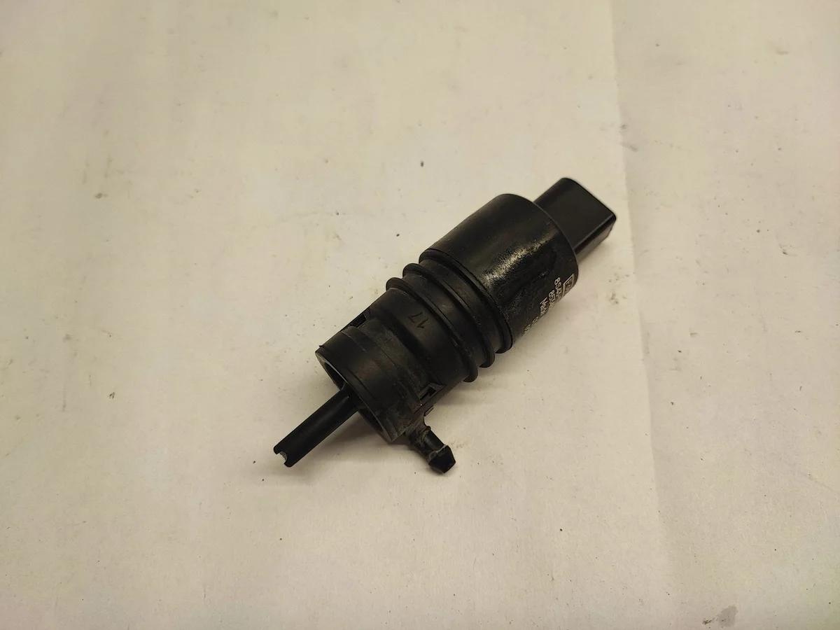 Pompette lave-glace Ford Mustang VI 8S4317664AB image 8