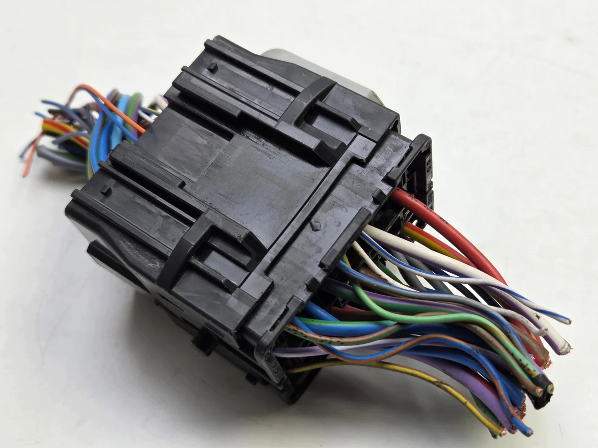 Connecteur Ford Mondeo MK5 Fusion image 8