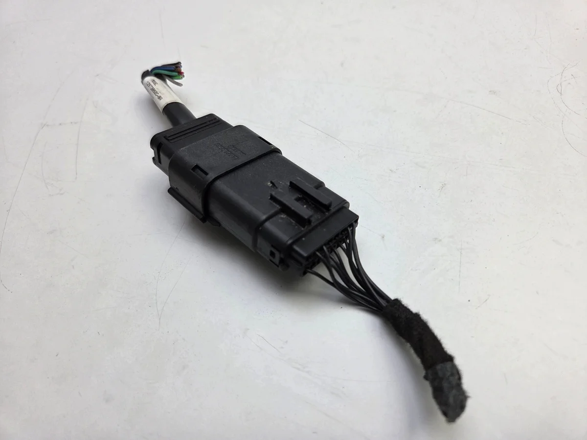 Conector Ford Mondeo MK5 Fusion Usado image 5