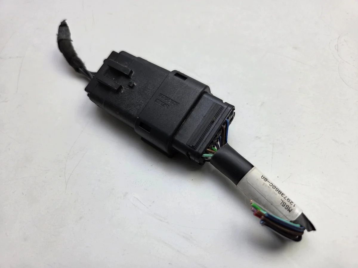 Conector Ford Mondeo MK5 Fusion Usado image 7