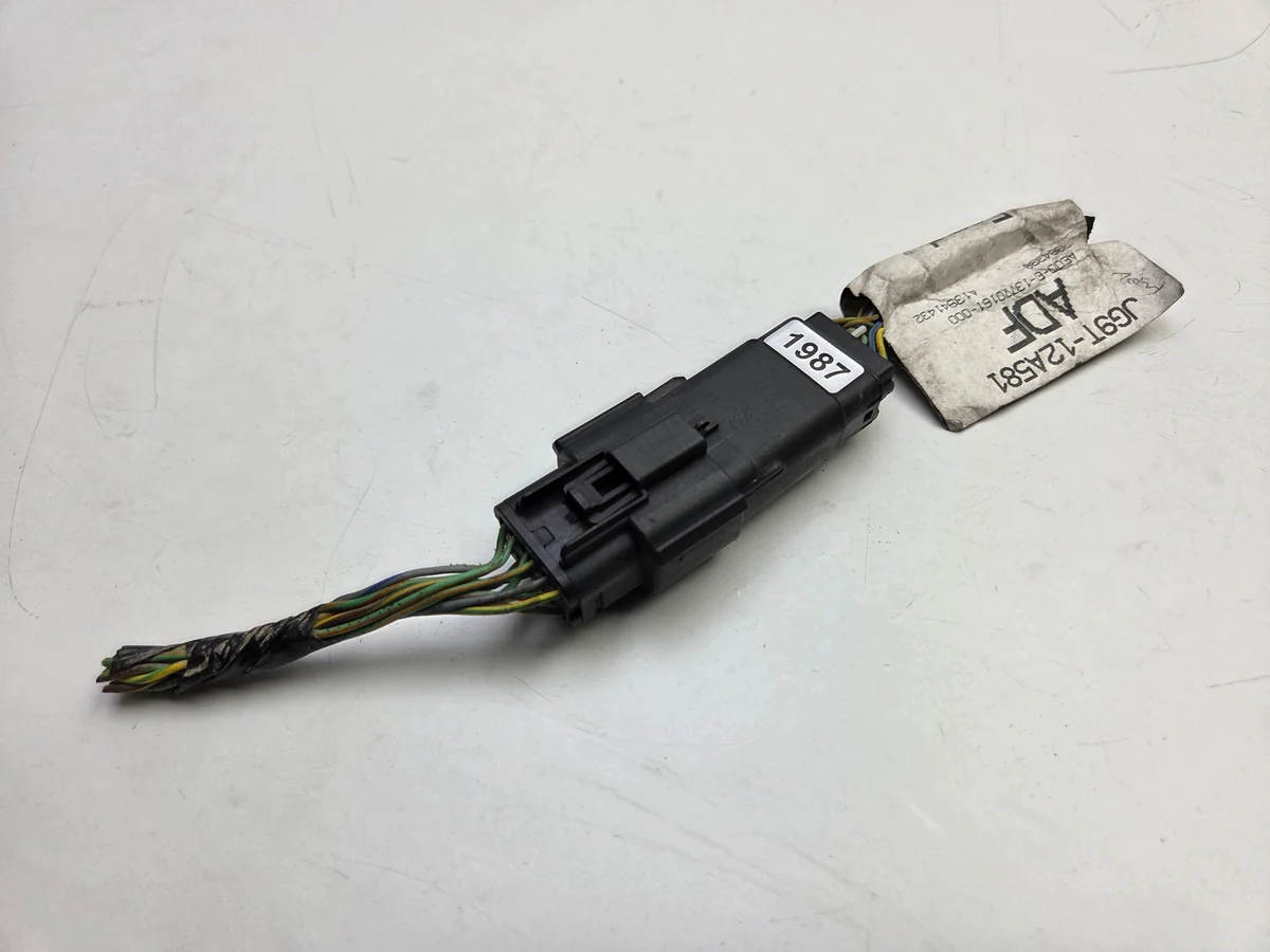 Conector Ford Mondeo MK5 Fusion Usado image 4