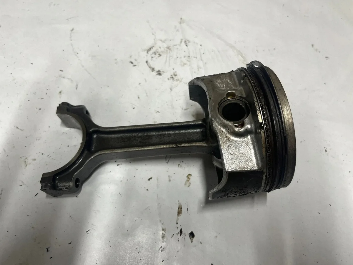 Chevrolet Camaro Kolben 12654243 gebraucht