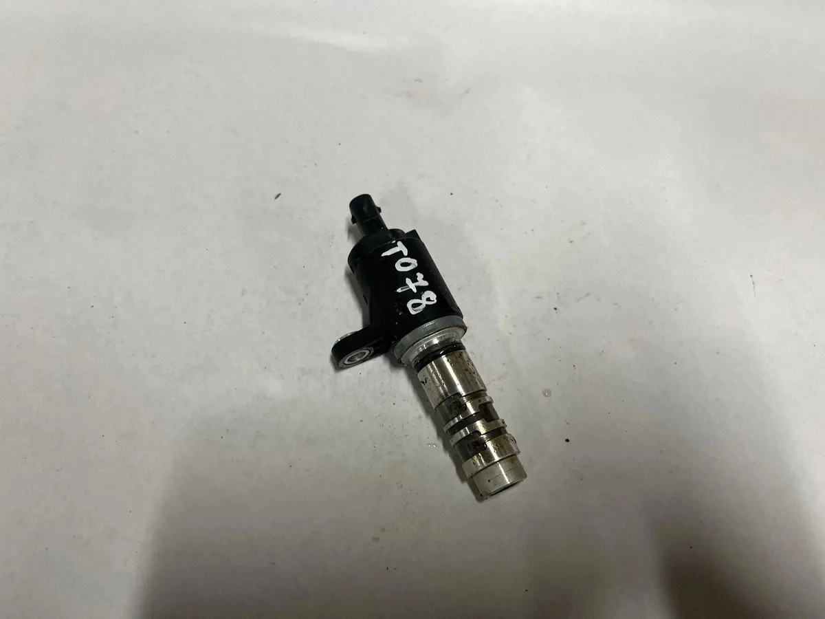 SEAT LEON (5F) Camshaft Position Sensor