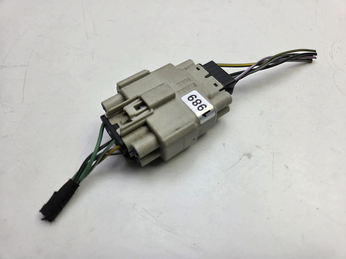 Conector Ford Mondeo MK5 Fusion Usado image 4