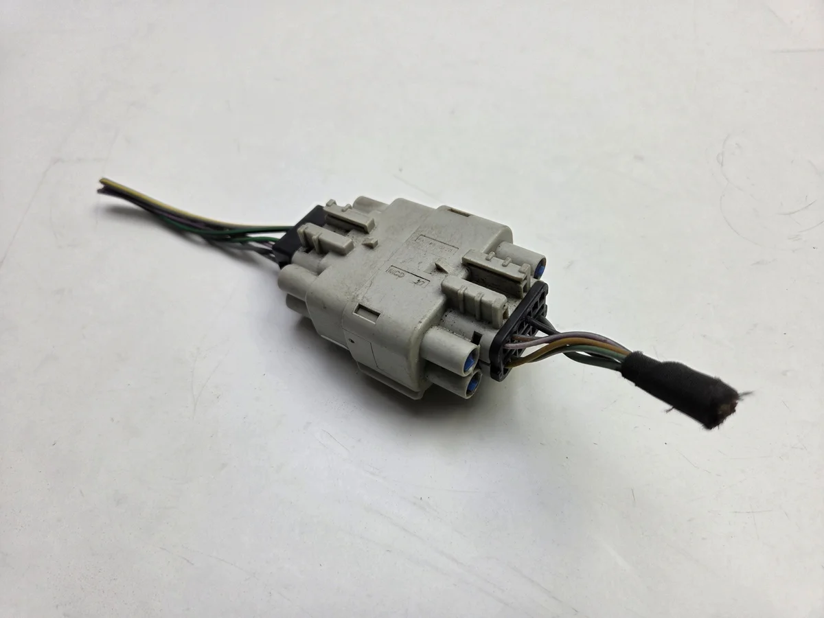 Conector Ford Mondeo MK5 Fusion Usado image 8