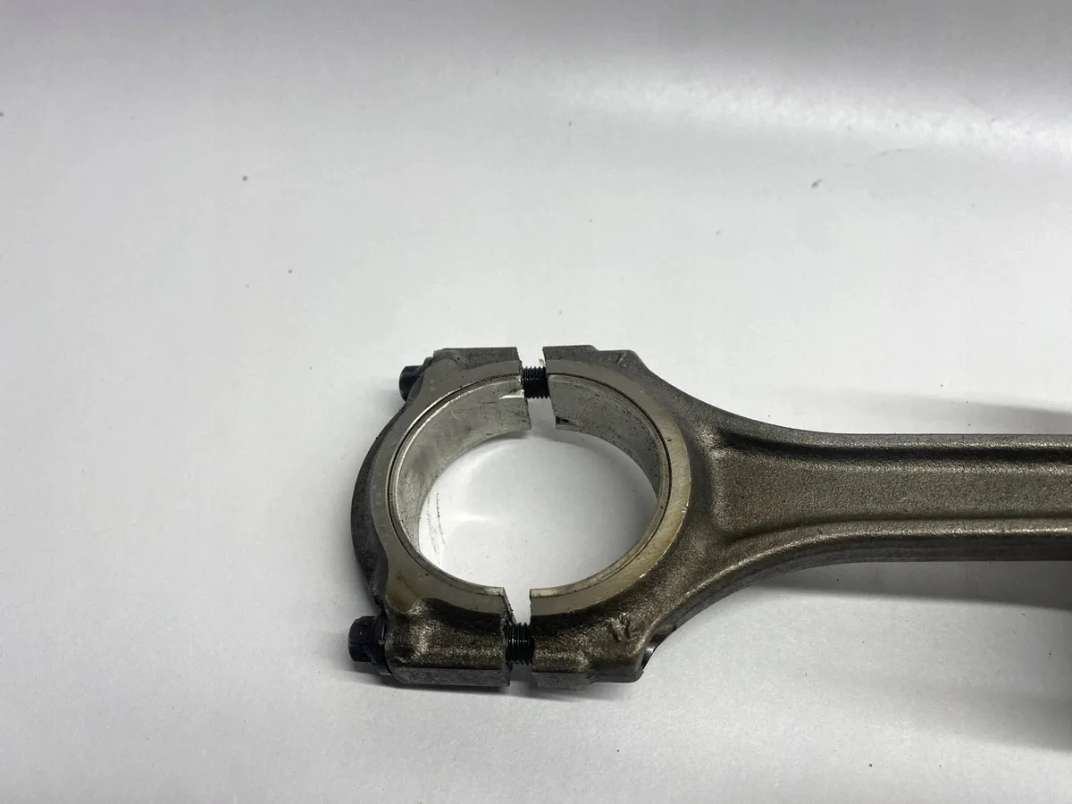Mercedes A W176 A45 Kolv & Vevstake A13300