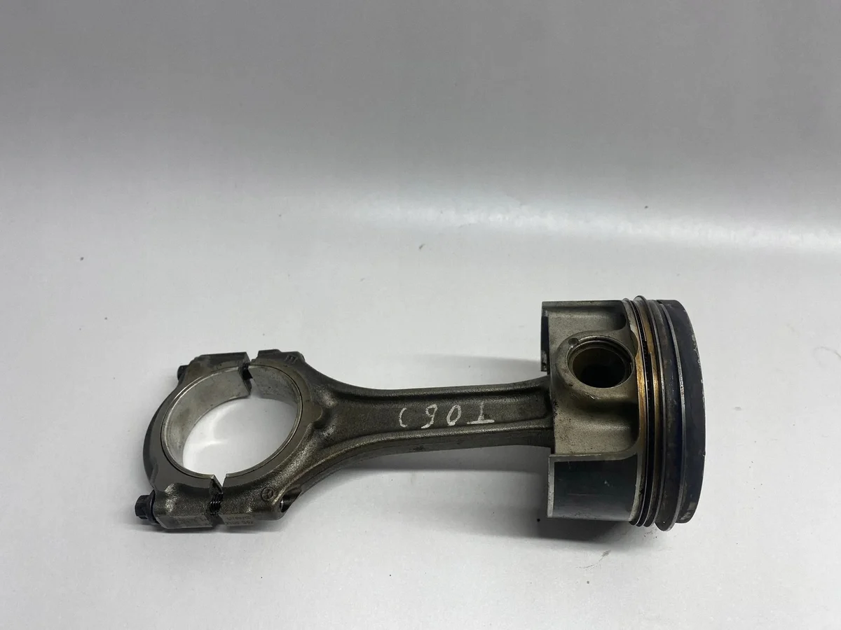 Mercedes-Benz A W176 A45 Biela A13300 image 5