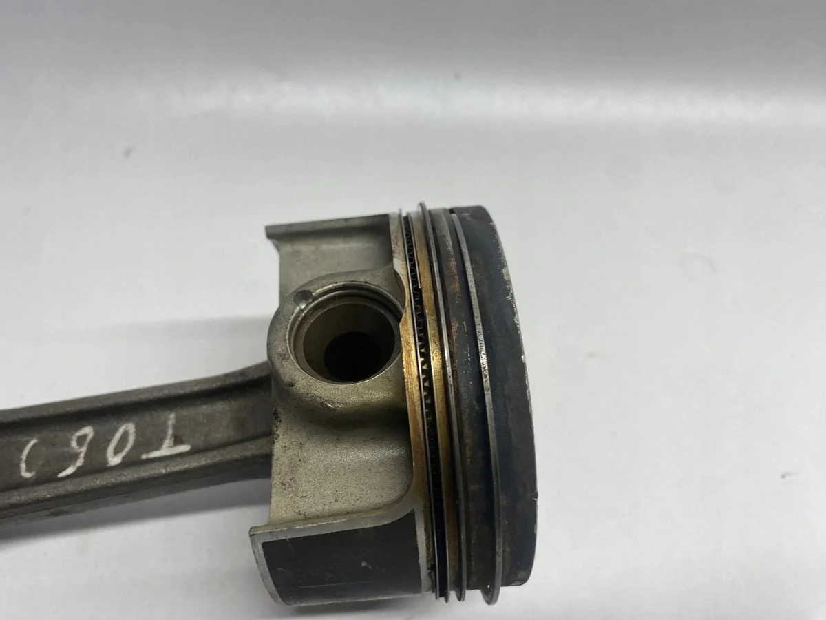 Mercedes-Benz A W176 A45 Biela A13300 image 7
