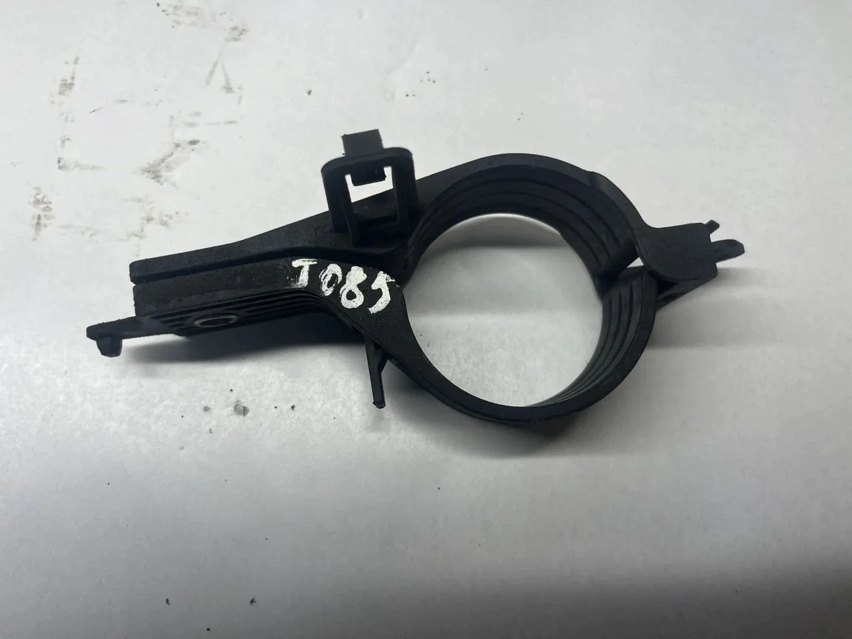 BMW X1 F48 F49 Fuel Filter Mount 8591938