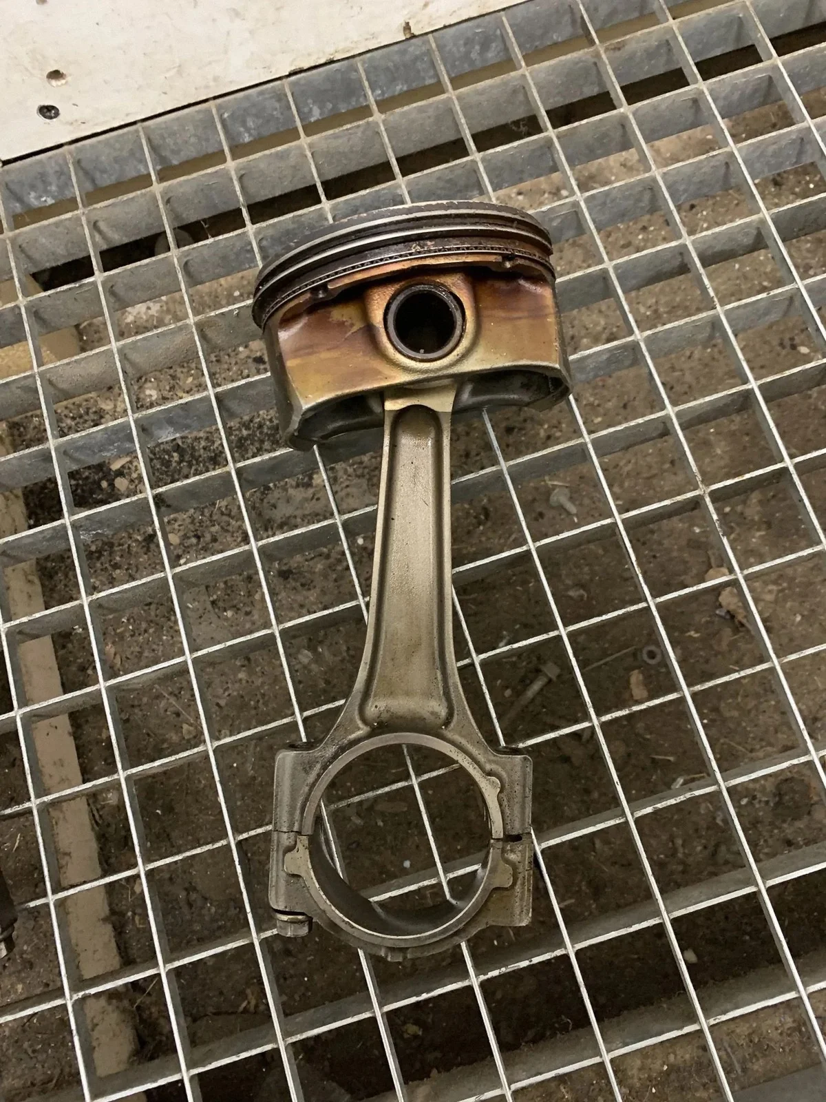 Dodge RAM 1500 DS Piston 2019 5700cm3