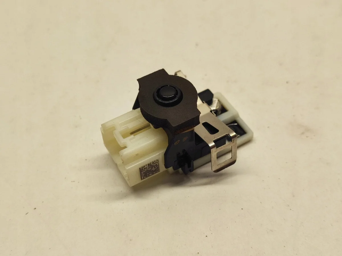 Ford Mustang Mach-E Outside Temp Sensor L1MH19E907AB image 3