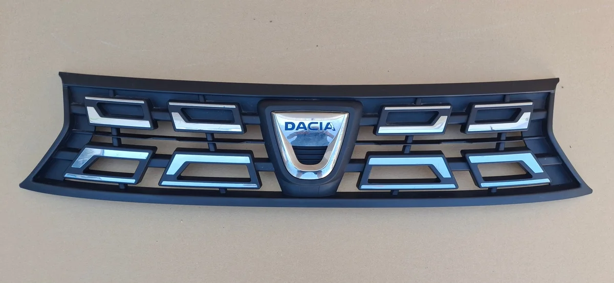 Dacia Duster II Front Bumper Grille Used