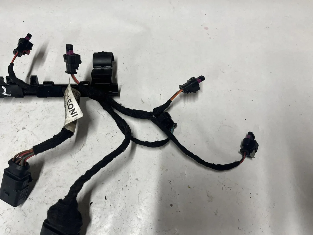 Faisceau injecteurs Audi A3 S3 8V 06L971627AB image 7