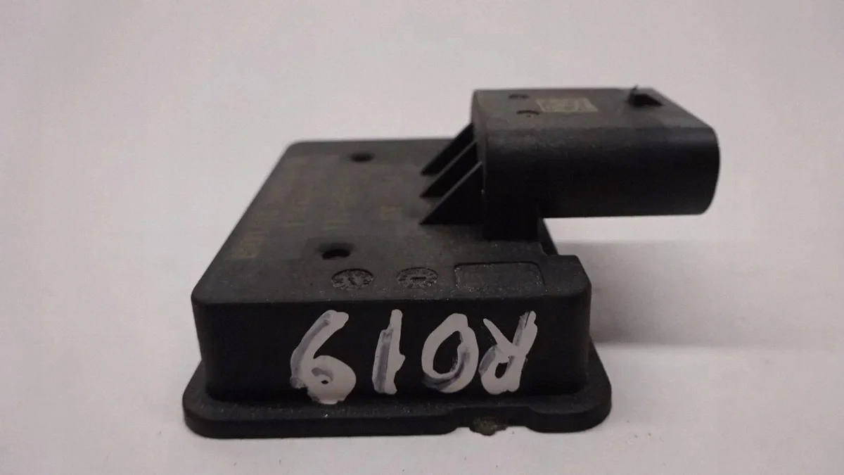Sensor Temperatura BMW 16138485646 Usado image 4