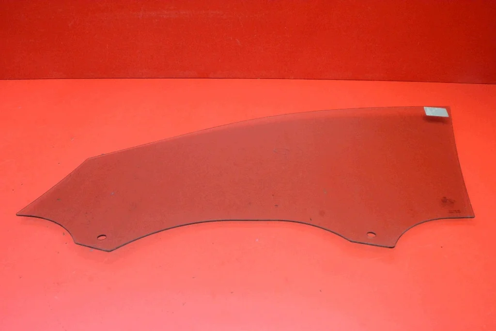 VW Golf 7 Right Front Side Window Used image 5