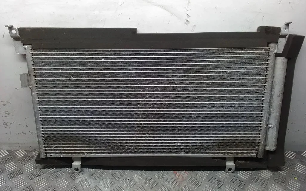 2010 Subaru Forester AC Condenser T1028817ZB image 4