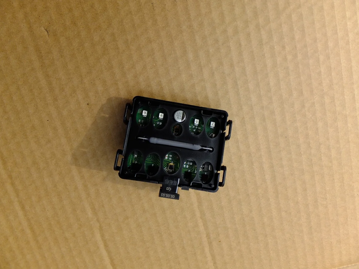 Capteur de pluie Mercedes W211 A2118202285