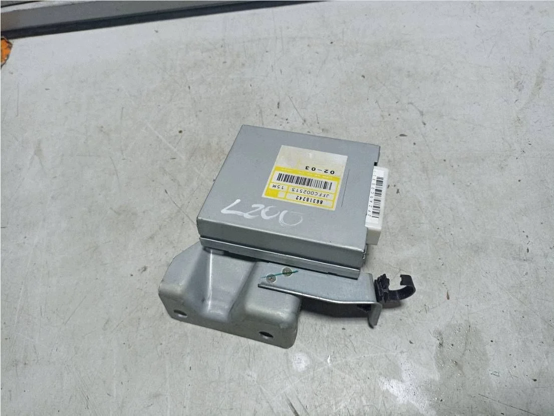 Module de boîte de vitesses Mitsubishi L200 8631B242
