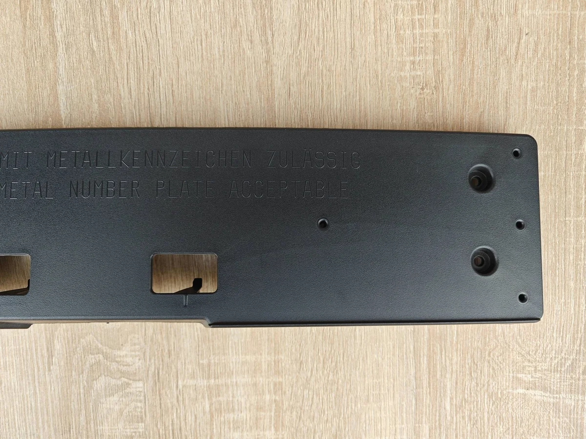 Ram för registreringsskylt BMW 8 G16 G15 G14
