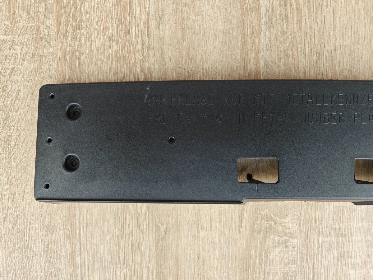 Moldura Placa BMW 8 G16 G15 G14 Usada OEM 8079770 image 3