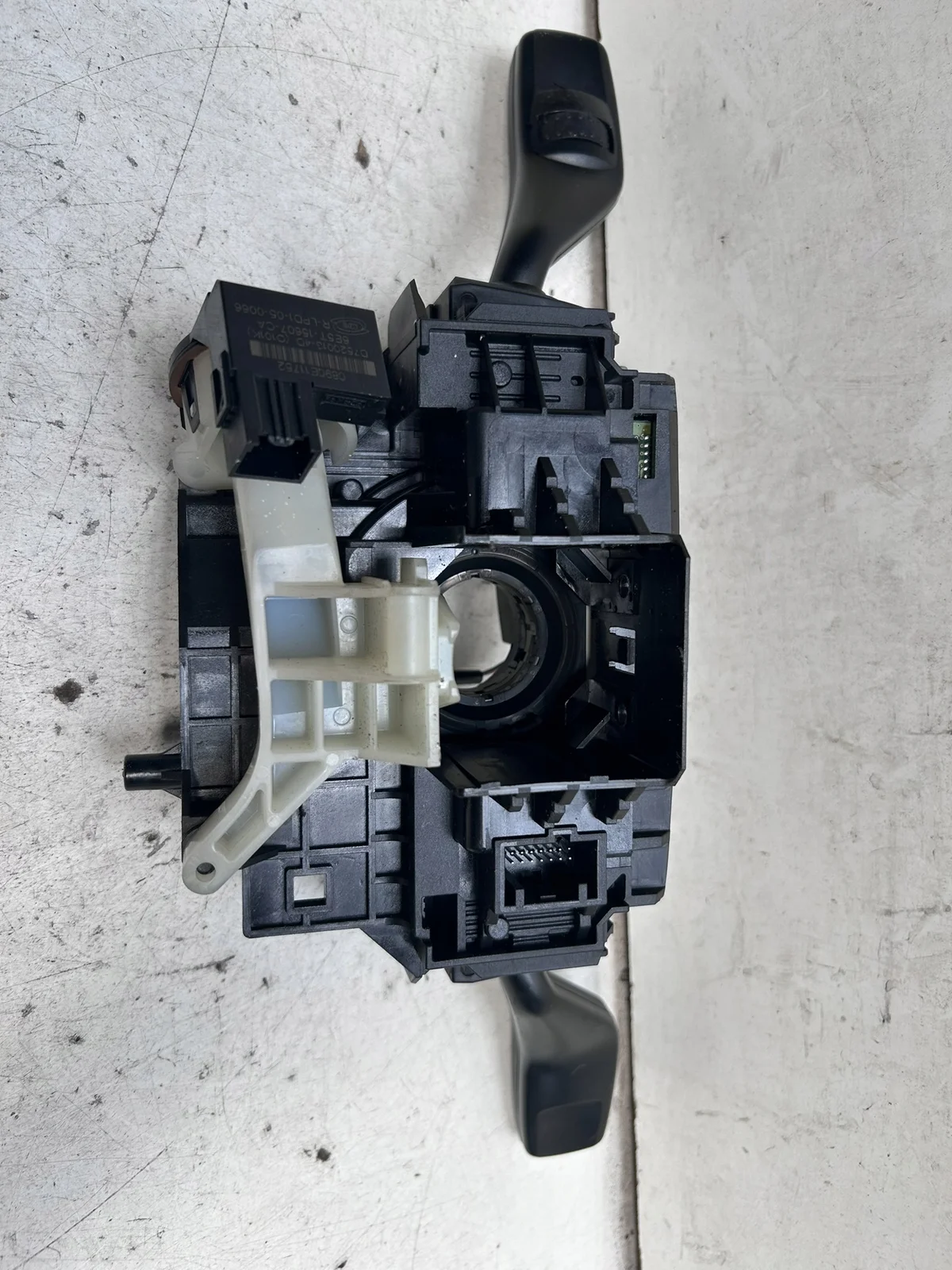 Controlador Ford Mondeo MK4 Ag9t-13n064-dd image 5