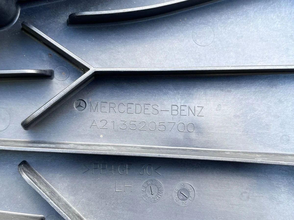 MERCEDES "E" W213 Cubierta Bajo Parachoques Izq image 3
