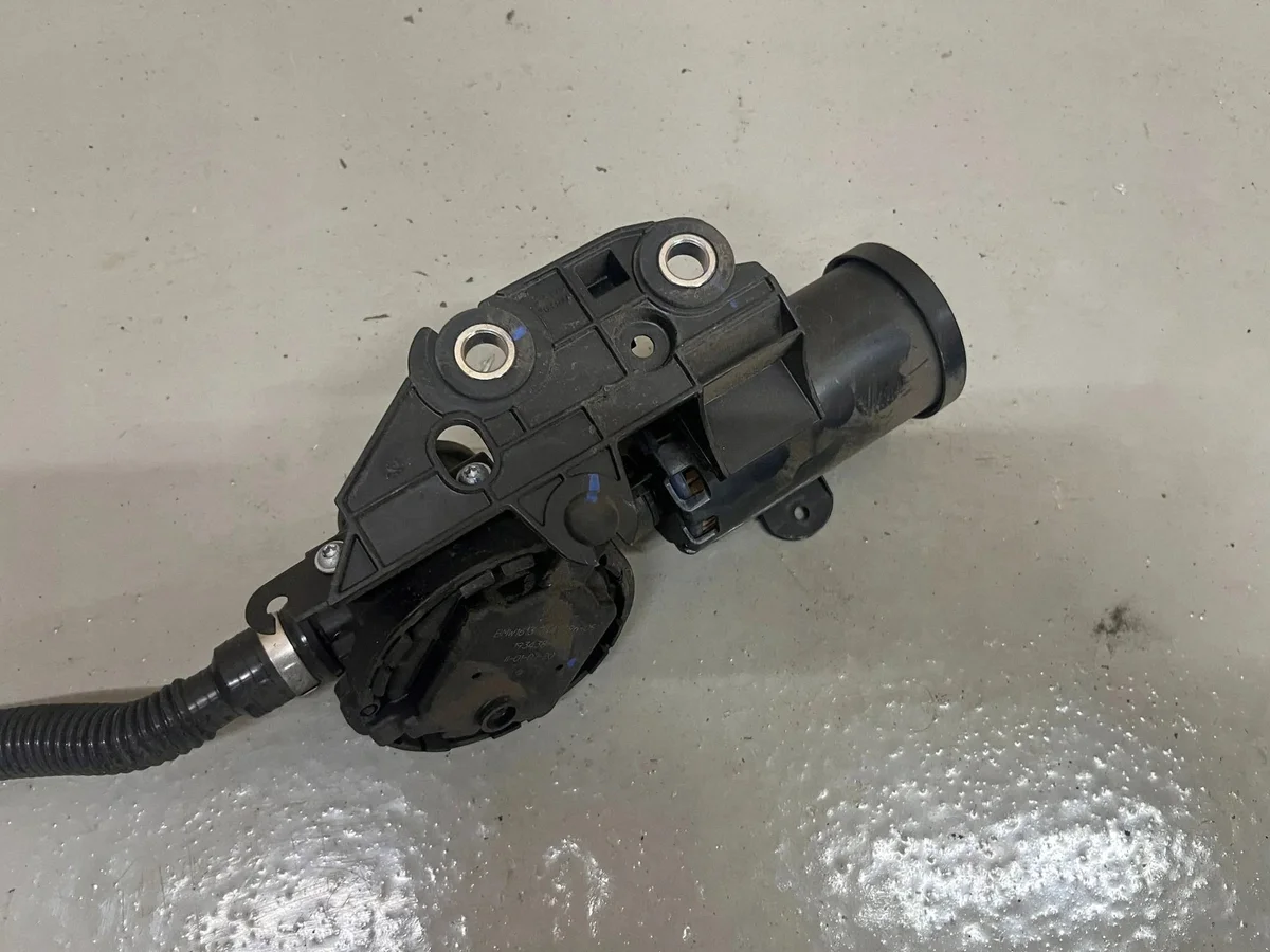 BMW X1 U11 2022 Kraftstoffbehälterfilter 7447496 image 5