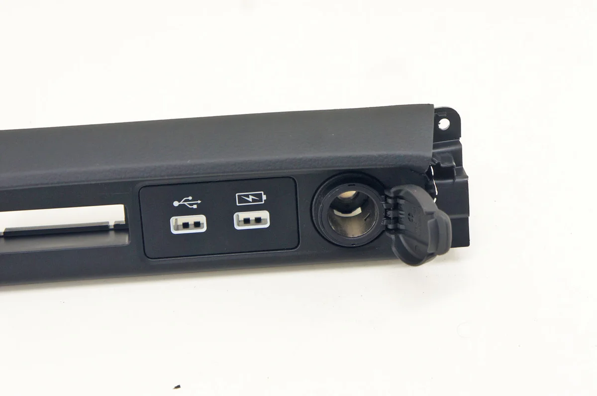 Honda Civic XI Tomada USB Usada VP013 image 4