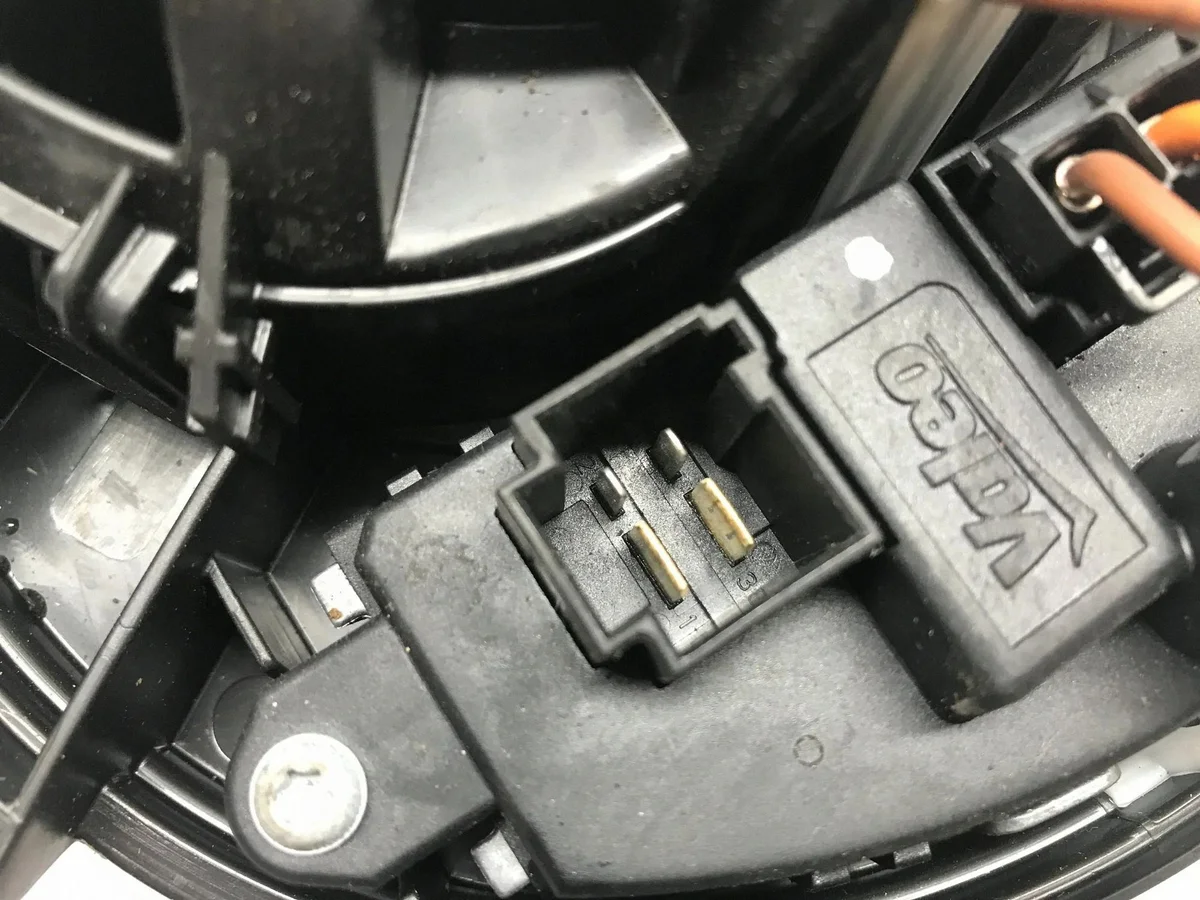 BMW M3 F80 Vastus Puhallinmoottorille image 9